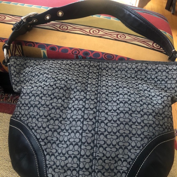 Coach Handbags - Coach hobo vintage purse in excellent condition